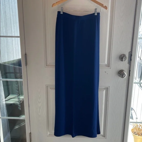 NWOT St John Evening Jacket and Maxi Skirt Set, Royal Blue w/Sequins, Size 14 - Picture 8 of 10